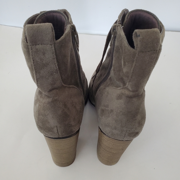 CANDIE'S Sz 9.5 Faux Olive Green Suede Side Zip Laces Bootie 3.5" Block Heel EUC - Picture 5 of 14